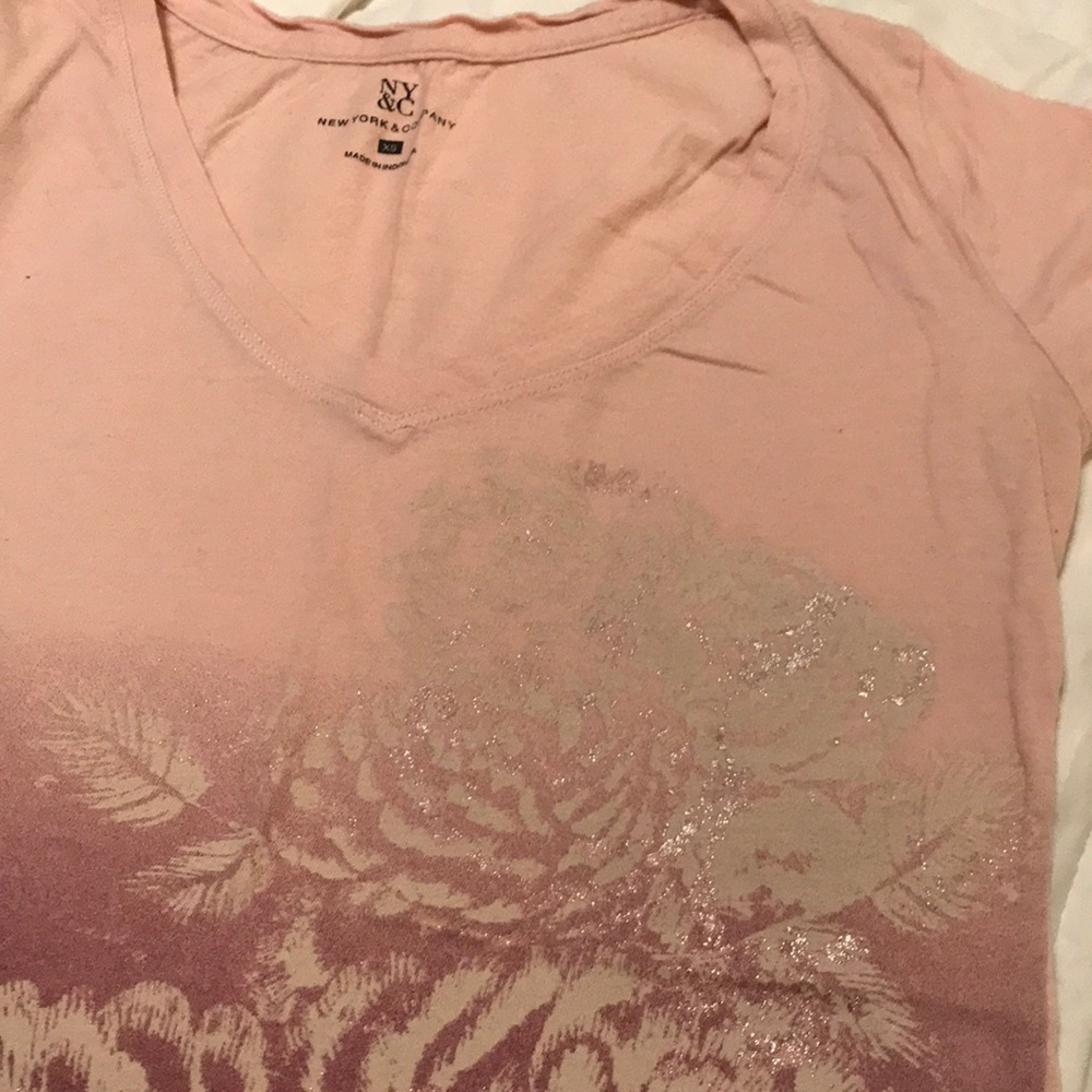 Pre loved top - Picture 3 of 3